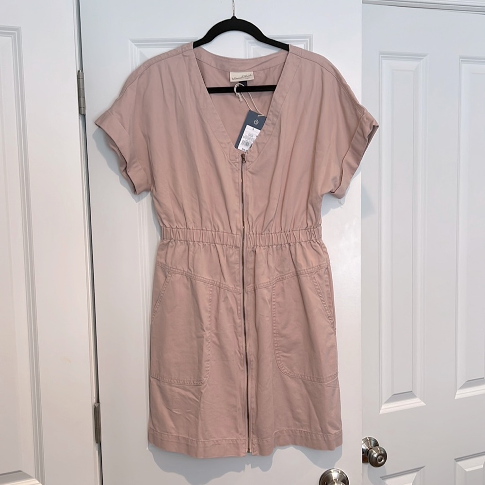 Universal Thread size Small dress. New with tag